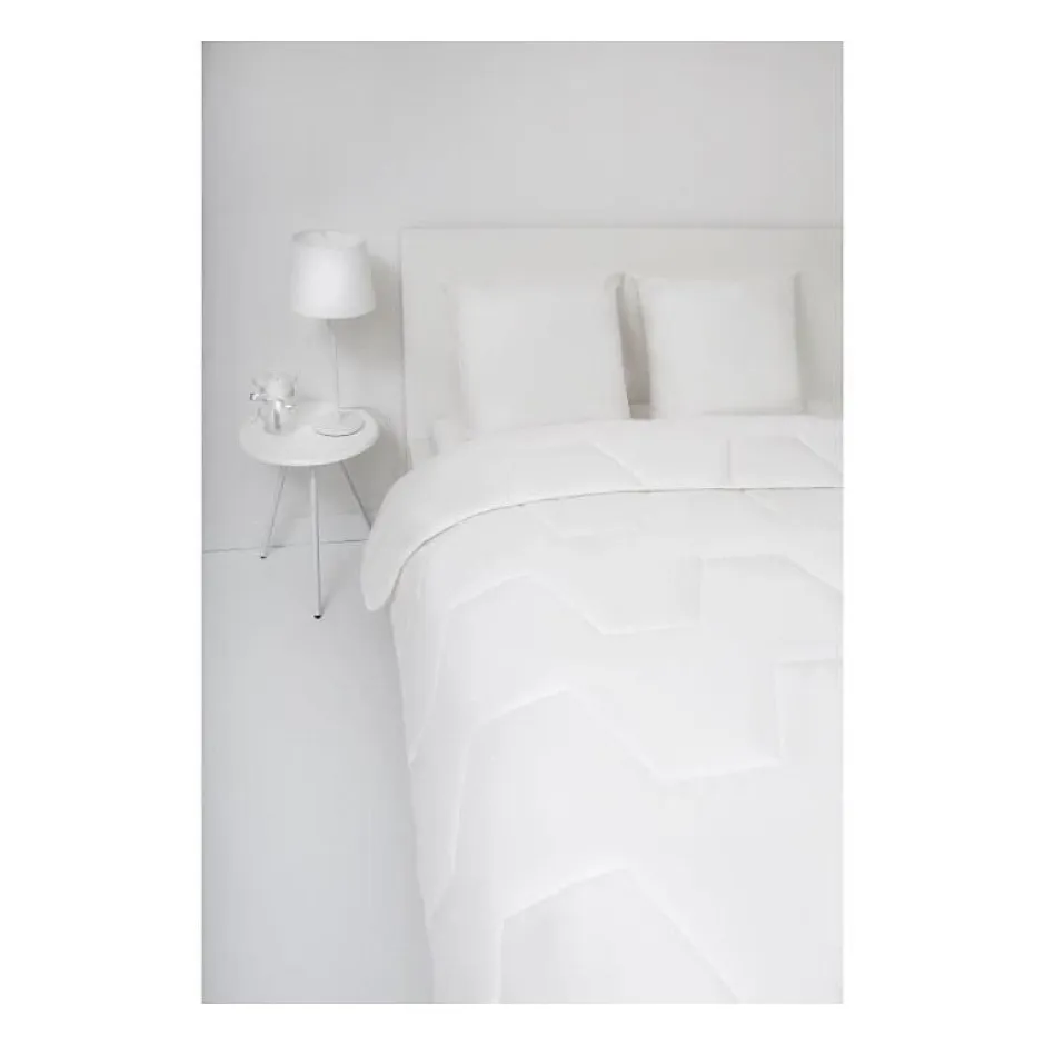 Abeil Couette légere NUAGE de DOUCEUR 220x240 cm blanc