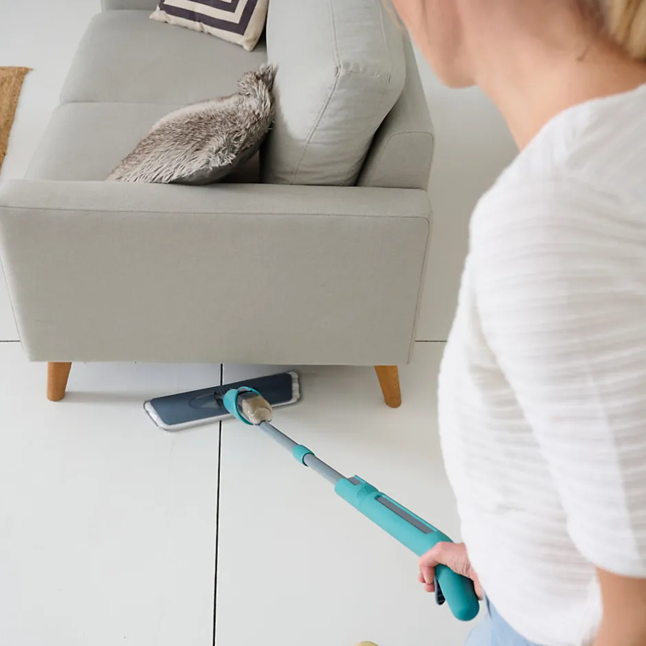 GoodHome Balai serpillère microfibre avec vaporisateur gris et bleu L.124 x l.12 cm