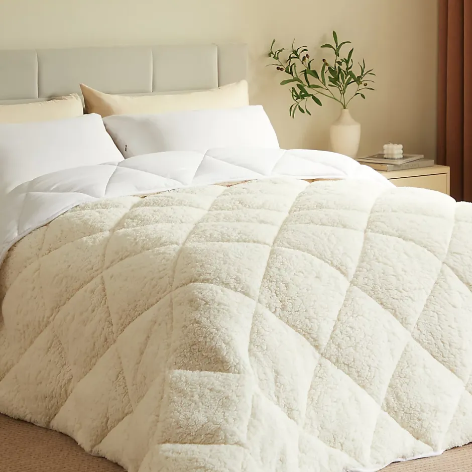 Casabel Couette Sherpa 220x240 cm 450 gsm Reversible Face Sherpa ou Microfibre Respirante Thermoregulative Lavable Discount