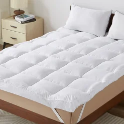 Casabel Surmatelas Moelleux 140x190 cm Extra Epais Microfibre Respirante Antiderapant 4 Bandes Elastiques Anti Acariens