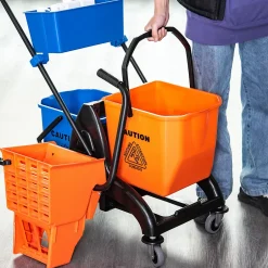 Homcom Chariot de lavage chariot de nettoyage professionnel presse à mâchoire 2 seaux + rangement orange bleu New