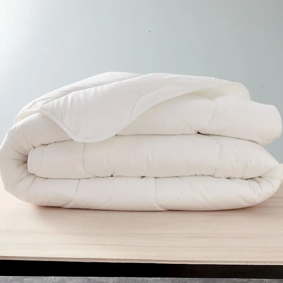 Blanreve Couette Blanrêve très chaude 260 x 240 cm Gamme "Confort" traité Anti Acarien Soft & care Best