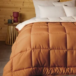 Toison d'Or Couette chaude microfibre bicolore 400 gr/m2 (240x260 cm - Cuivre)