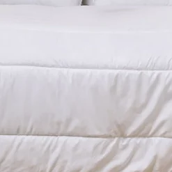 Bleu Calin Couette Chaude 200x200cm ANTI-ACARIENS