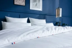 Abeil Couette élégante et chaude 200 x 200 cm en coton Outlet