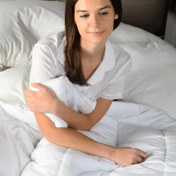 Sensei Maison Couette naturelle - Tempérée - 30% duvet 300 g/m² 200x200 cm NEVADA Discount