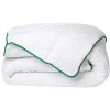 Vente-unique Couette tempérée traitement anti-acariens naturel de DREAMEA en microfibre - 140 x 200 cm - 300 gr/ m² - Biais vert - AZYLIA II