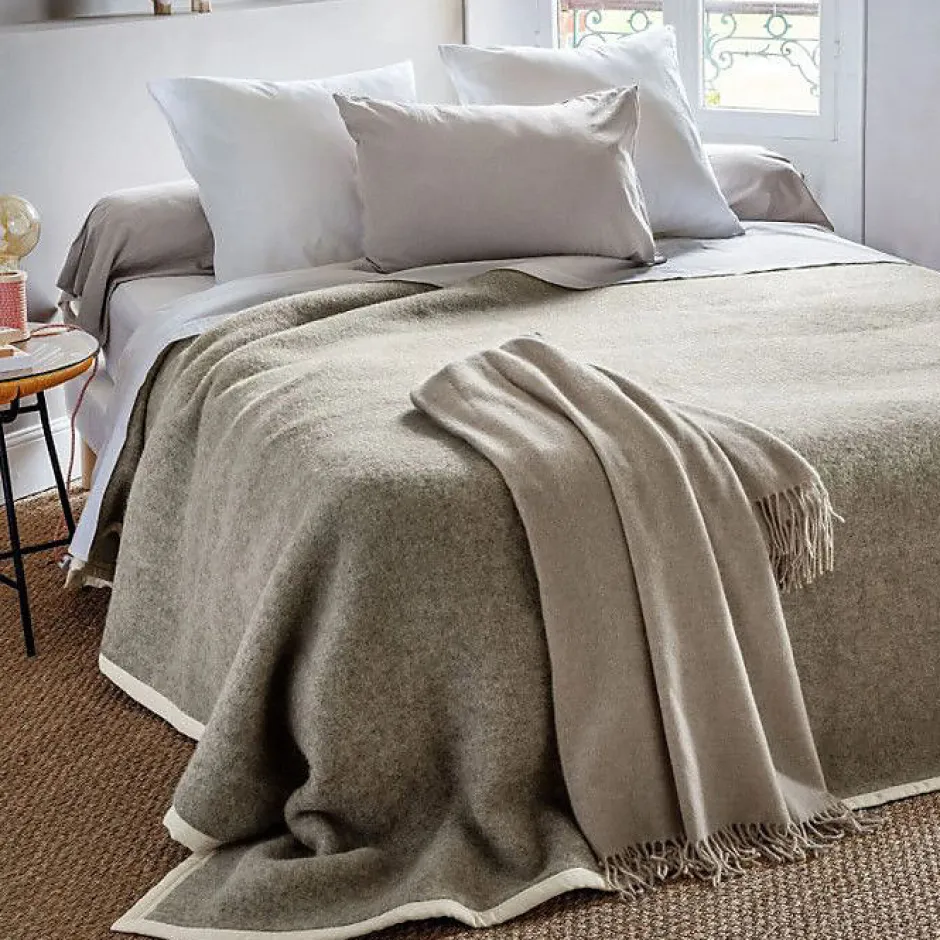 Toison d'Or Couverture 100% Laine Toison DOr 180 x 240 taupe naturel