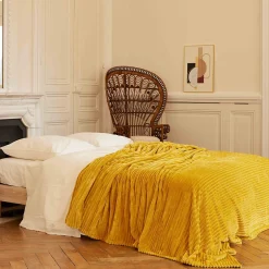 Linnea Couverture 100% polyester 240x260 cm microvelours DOLCE jaune miel