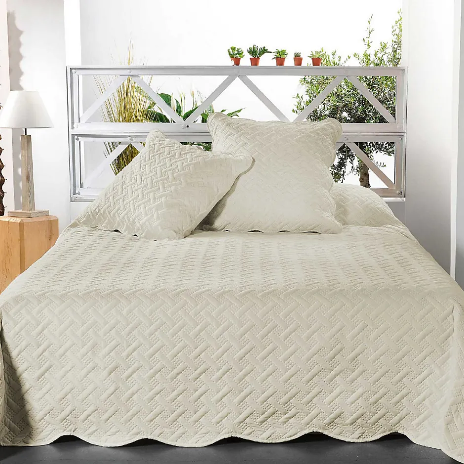Linder Couverture molletonné surpiquage graphique (180x240 cm - Beige) Clearance