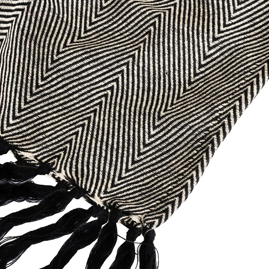Sacasa Couverture plaid 100% coton noire avec franges ZIGGY -