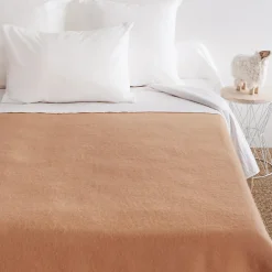 Linnea Couverture pure laine vierge Woolmark 500g/m² VOLTA 240x260 cm Marron Sable
