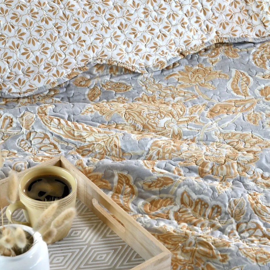 Lovely Casa Couvre lit boutis réversible 240x220 avec 2 taies NERYA