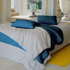 Linnea Couvre lit capitonné en mousseline de coton 260x240 cm ANDROS bleu marine