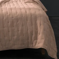 Linder Couvre lit matelassé et moelleux (230x250 cm - Rose Clair)