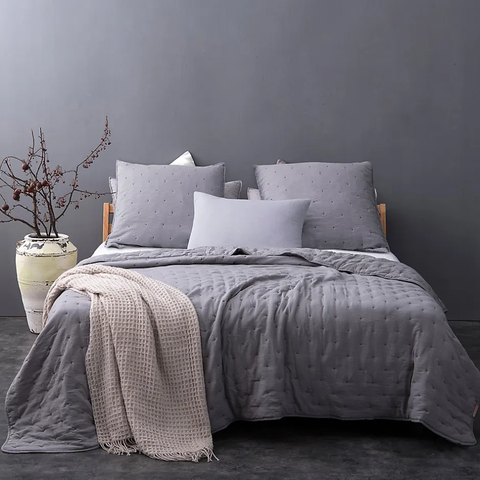 Linder Couvre lit matelassé et moelleux (180x240 cm - Gris clair)