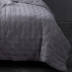 Linder Couvre lit matelassé et moelleux (180x240 cm - Gris clair)
