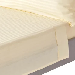 Homescapes Drap plat satin rayé en coton égyptien 330 fils jaune pâle, 230x255 cm -