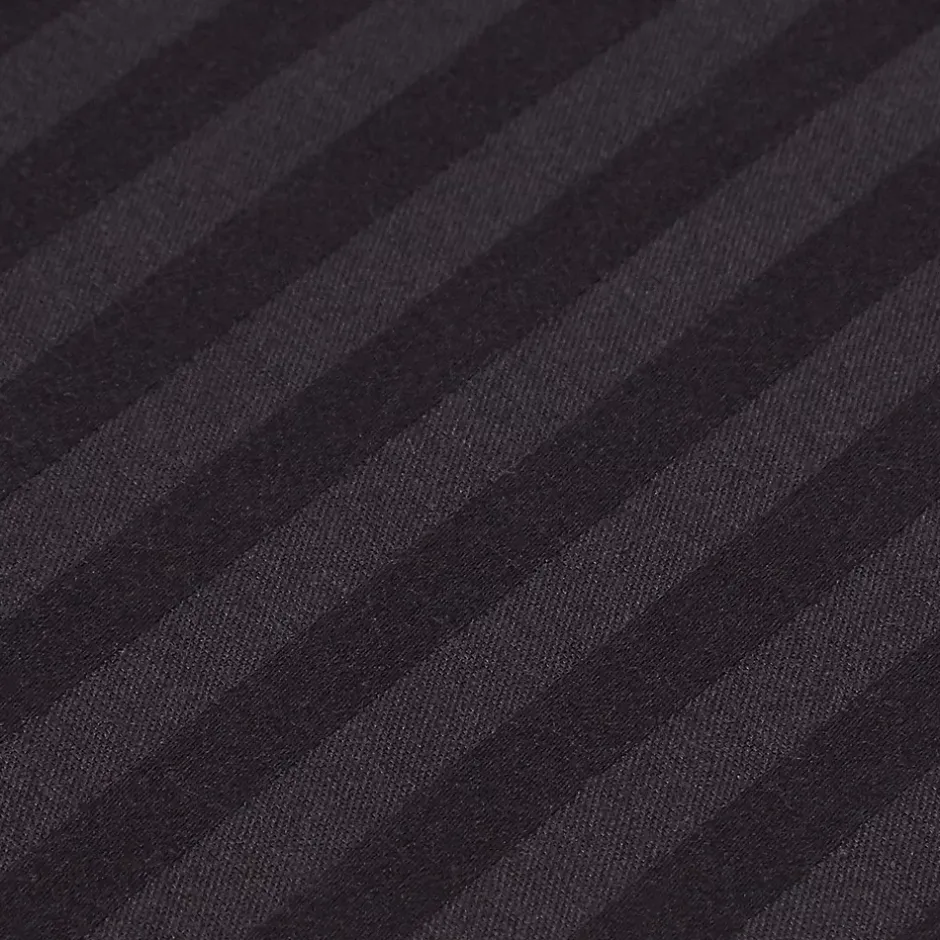 Homescapes Drap plat satin rayé en coton égyptien 330 fils noir, 240x300 cm - Discount
