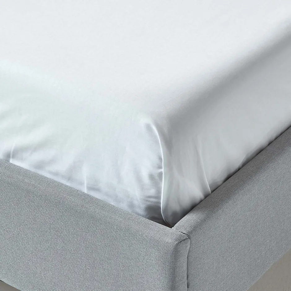 Homescapes Drap plat uni 100 % coton égyptien 200 fils blanc, 240x275 cm - Hot