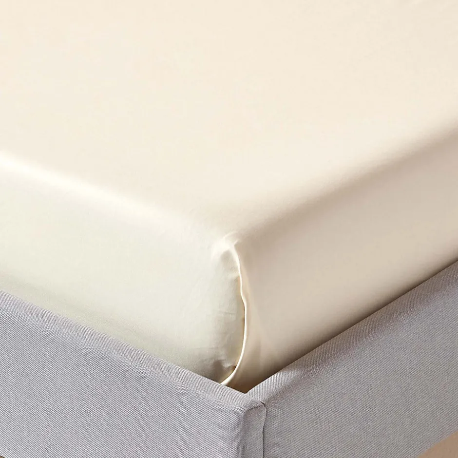 Homescapes Drap plat uni en coton égyptien bio 400 fils ècru, 240x275 cm - Clearance