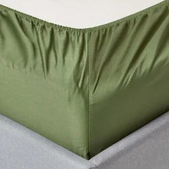Homescapes Drap-housse uni 100 % coton égyptien biologique 400 fils vert mousse 90 x 190 cm -