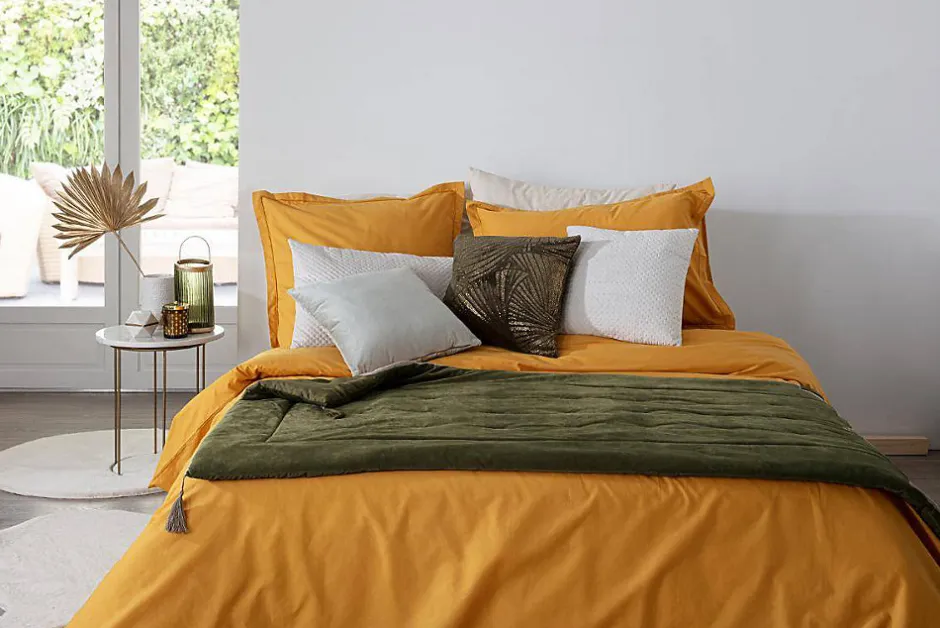 Atmosphera Créateur D'Intérieur Édredon Sonia - velours - vert kaki 80x180 cm - Atmosphera