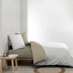 Douceur D'Intérieur Housse de couette réversible 240 x 220 cm + 2 taies CADRIA 100% coton 57 fils
