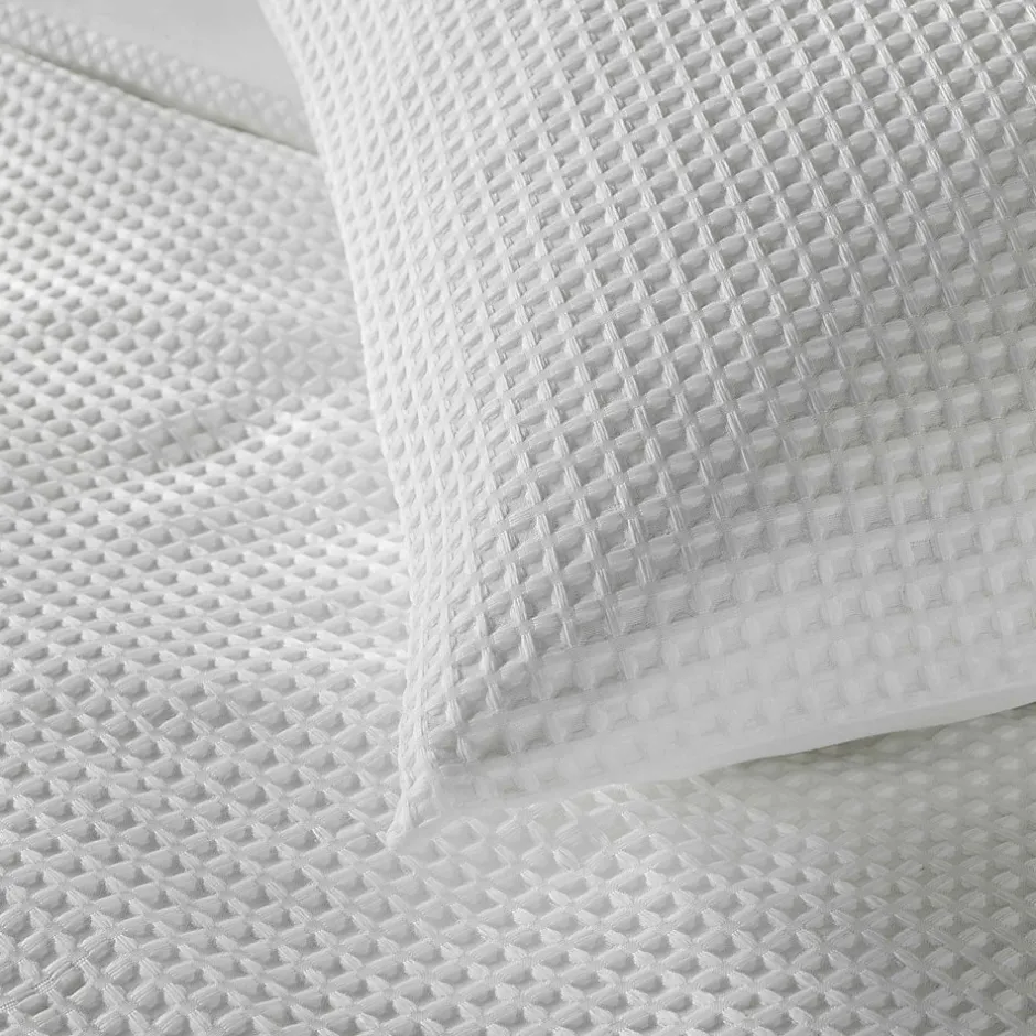 Douceur D'Intérieur Housse de couette 240x220 cm + 2 taies Microfibre gaufrée unie blanche ABELIA