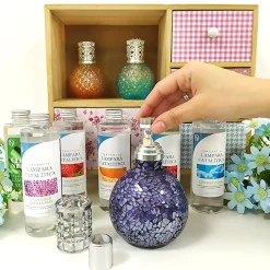 Mamamanuela Lampe catalytique Mosaïque Bicolore + Parfum Provence Breeze 500ml. Élimine mauvaises odeurs, parfume et améliore qualité de l'air