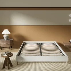 November Lit avec sommier lattes en bois - 160x200 cm - Tissu Blanc - Pieds en bois Discount