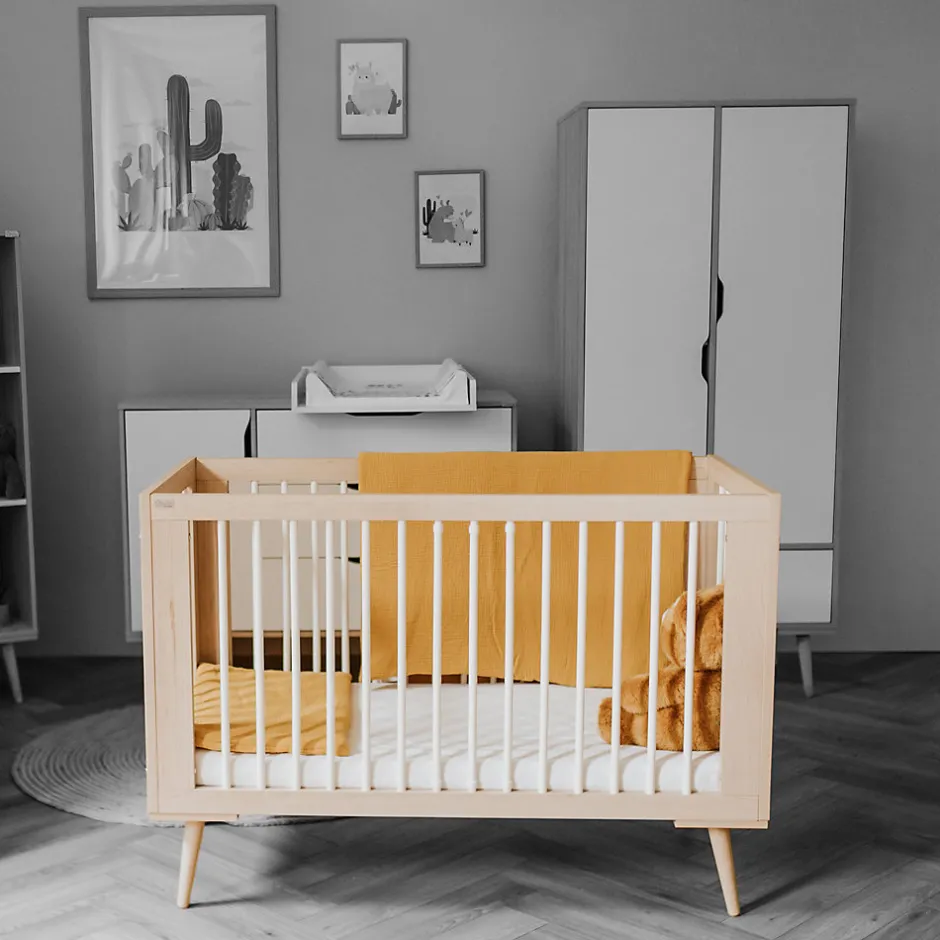 Little Sky Lit Bébé à Barreaux Avec Sommier Réglable Style Scandinave 120x60 Hêtre