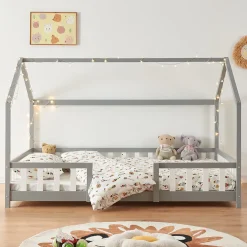 [En.Casa] Lit cabane Sisimiut avec matelas 120 x 200 cm gris clair / blanc en.casa Discount