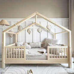 Enfant Petits-Meubles Lit cabane 90x200 barrières et sommier inclus pieds 10 cm Rosalie Bois