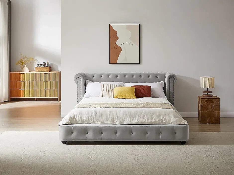 Vente-unique Lit chesterfield 160 x 200 cm - Velours - Gris clair + Matelas - TONGERLA Best