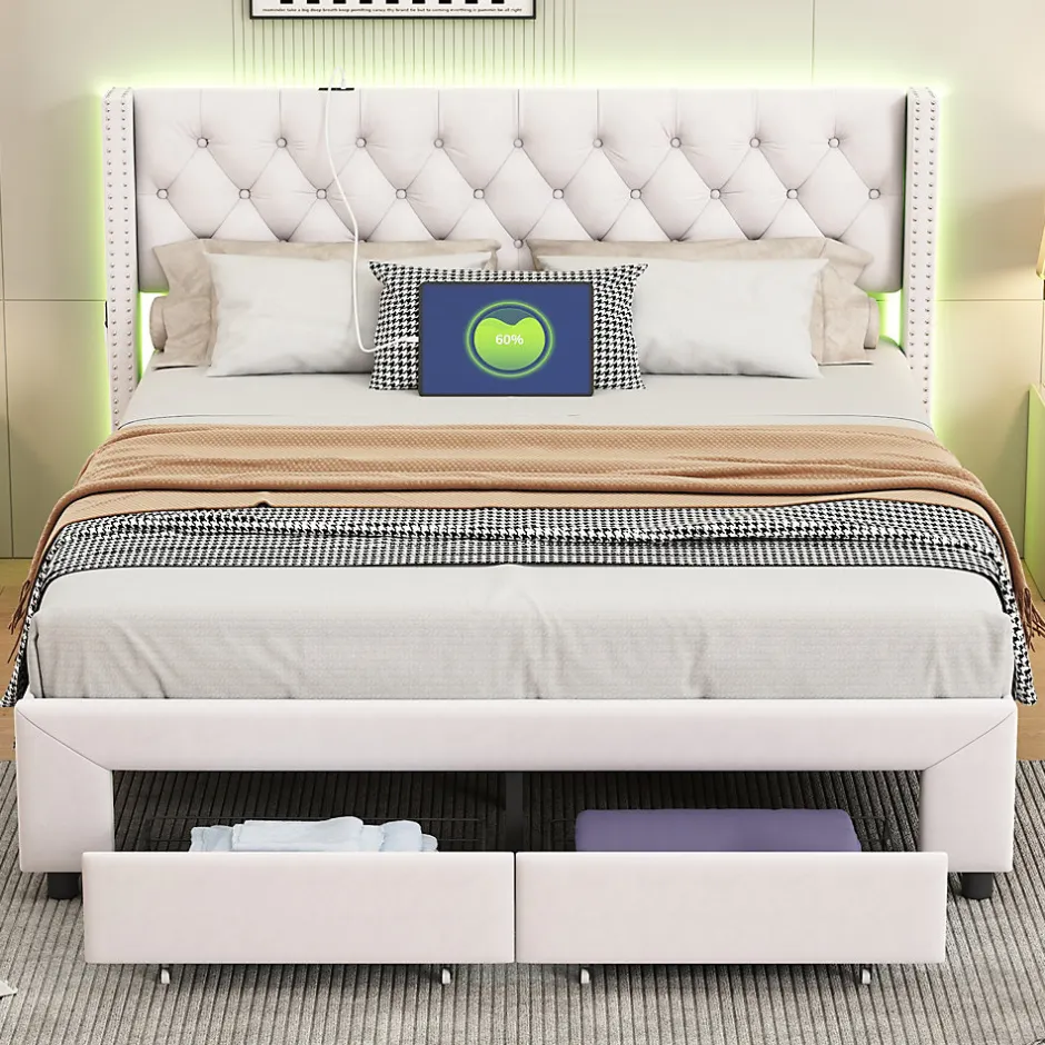 ProximaX Lit coffre 140x190 cm en velours beige, tête de lit cloutée, 2 tiroirs, ports USB, poches latérales, bande LED amovible