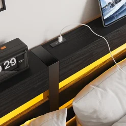 Okwish Lit Double 140x190 cm, Lit Métal Ado avec Éclairage LED et Prises USB, Rangement Sous le Lit, Sans Matelas, Métal et Bois, Noir