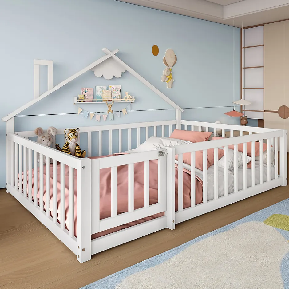 Enfant Okwish Lit enfant 140x190 cm - Lit avec barrières et design maison - Bois de pin et MDF - Sans matelas - Blanc