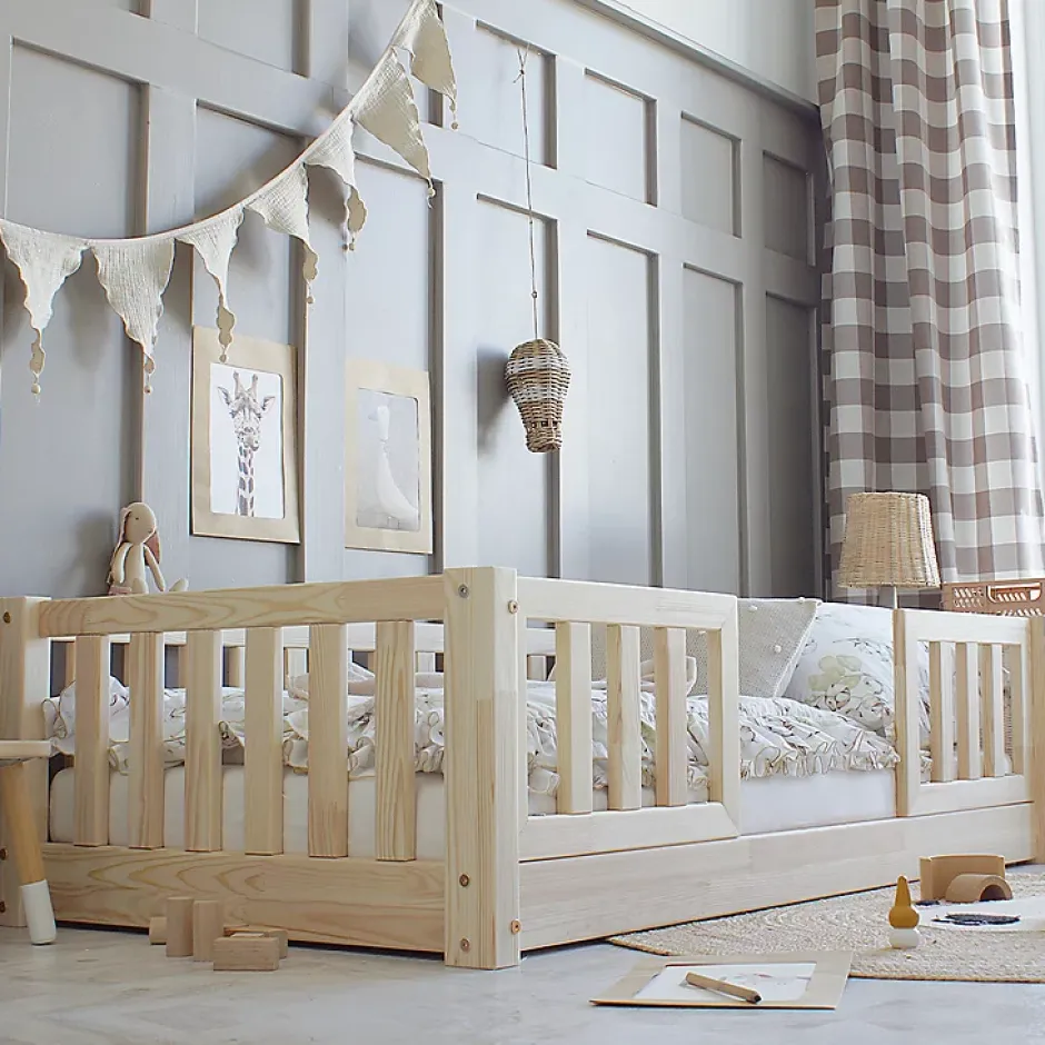 Petits-Meubles Lit 90x190 barrières et sommier inclus pieds 1 cm Agnès Bois Hot