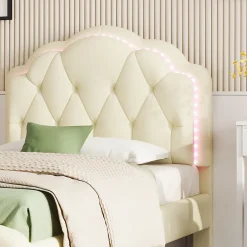 Redom Lit 90x200 cm avec tête de lit ondulée et bande LED multicolore intégrée, tapissé PU beige, lattes en bois