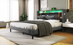Redom Lit 140x200 cm tête de lit avec rangement, ports USB et éclairage LED, cadre bois massif et tissu lin gris Hot