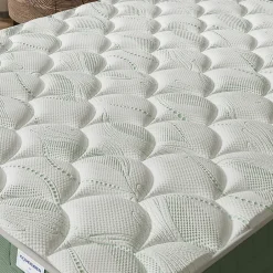 November Matelas Maia - Mousse Végétale à Mémoire de Forme & Coutil Aloe Vera - Matériaux Responsables - (140 x 190 cm) - Épaisseur 22cm