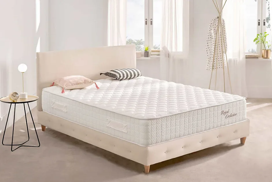 Moonia Matelas Ressorts Ensachés Royal Exclusive Ressorts ensachés, 30cm, 140x190cm -