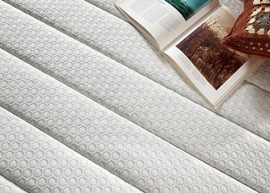 Eccox Matelas Viscoélastique Luxury Cube - Haute densité HR Pro Nature Core - Fermeté moyenne-élevée - epaisseur 26 cm +/- 2 - 200x200 c