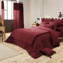 Altobuy OUREA - Couvre-pied 150x150cm Capitonné Gaze de Coton Lie de Vin Discount