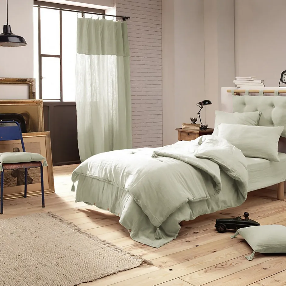 Altobuy OUREA - Couvre-pied 150x150cm Capitonné Gaze de Coton Vert d'Eau
