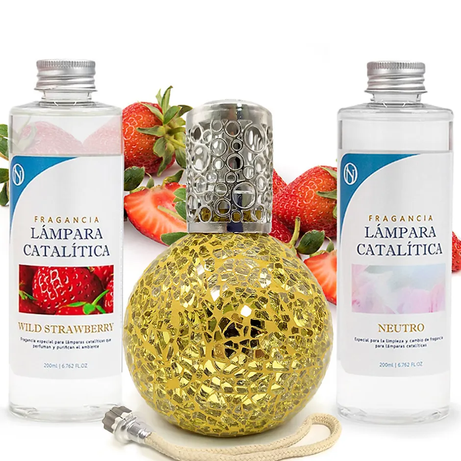 Mamamanuela Pack économique Lampe Catalytique Mosaïque Doré + Parfum Wild Strawberry (500 ml) + Nettoyant Neutre (200 ml) + Mèche de Rechange