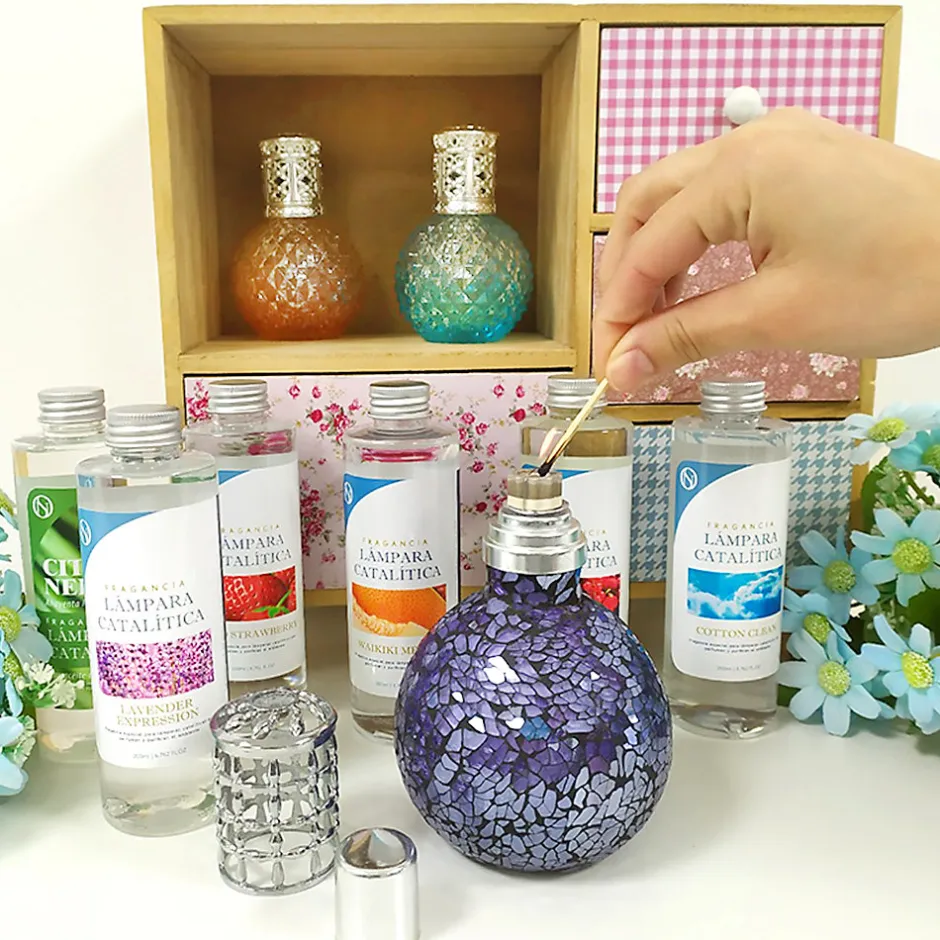 Mamamanuela Pack économique Lampe Catalytique Fuchsia Mat + Parfum Lollipop (500 ml) + Nettoyant Neutre (200 ml) + Mèche de Rechange