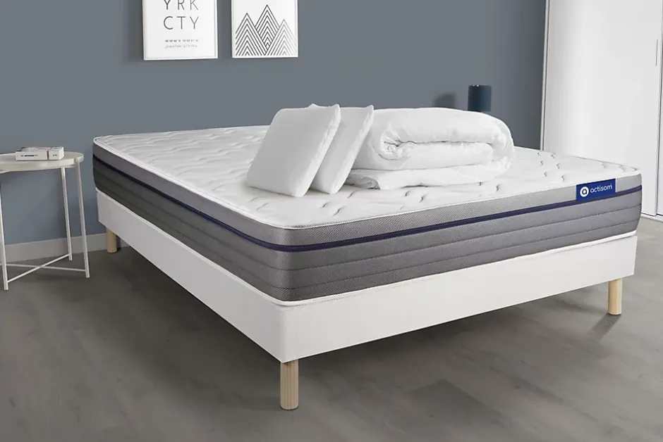 Actisom Pack sommier kit matelas Ressorts ensachés et mémoire de forme avec couette et oreillers Best