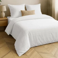 Douceur D'Intérieur Parure de lit 3 pièces LINELLA Blanc- 240 x 220 cm Coton/Polyester lavé jacquard 57 fils Discount